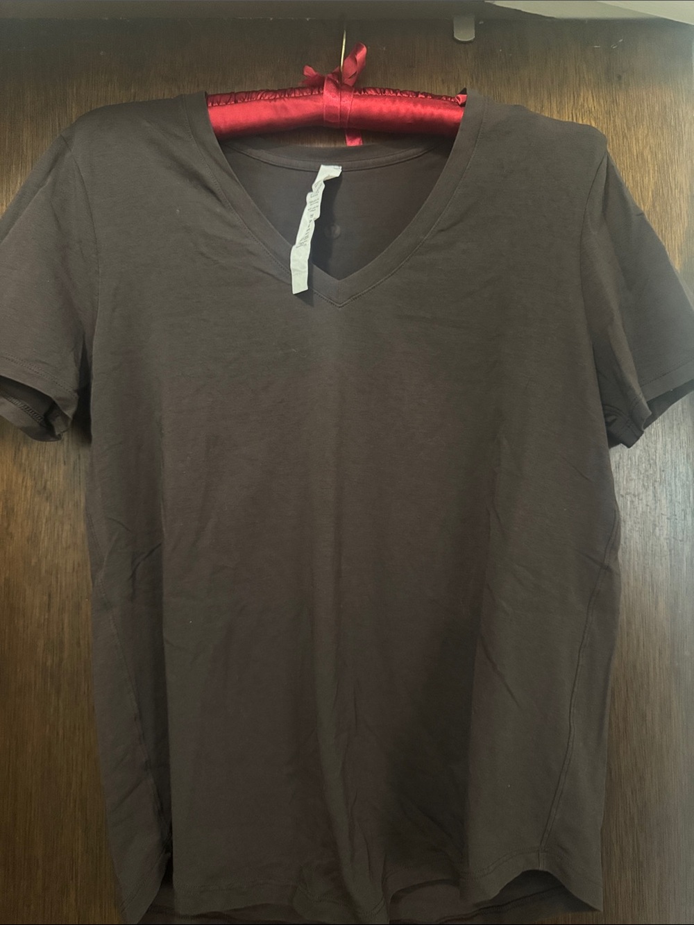 Lululemon V-Neck T-Shirt in Dark Brown